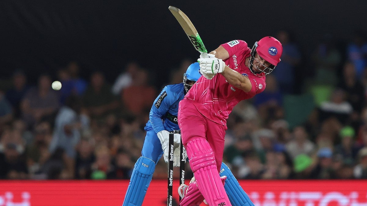 Pretoria Capitals in action against Paarl Royals in SA20 match.