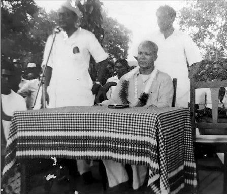 A felicitation for Jaipal Singh in Ranchi as Member of Parliament after first general elections of 1951-52.
 
