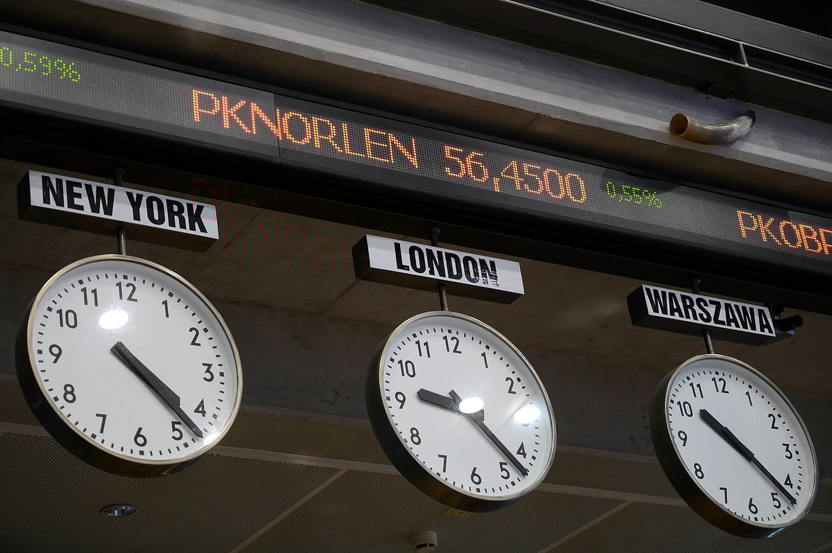 IMAGO / NurPhoto : European countries collectively hold trillions of dollars in US bonds and equities, much of it through public-sector pension funds, sovereign vehicles and central banks.