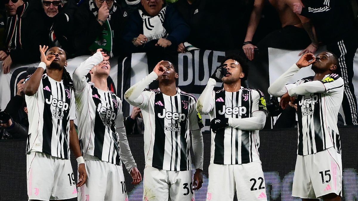 Juventus' players celebrate against Napoli