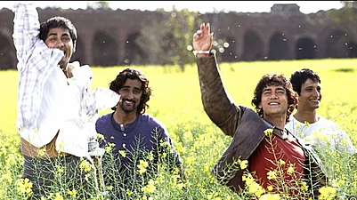 IMDb : A still from Rang De Basanti