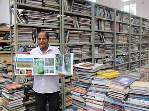 X.com : At just 20 years old, while working as a bus conductor, Gowda began collecting books. What started as a personal passion soon became a lifelong mission. Each book he gathered carried a purpose far beyond personal ownership.