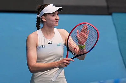 | Photo: AP/Asanka Brendon Ratnayake : Elena Rybakina of Kazakhstan reacts after defeating Iga Swiatek of Poland in their quarterfinal match at the Australian Open tennis championship in Melbourne, Australia.