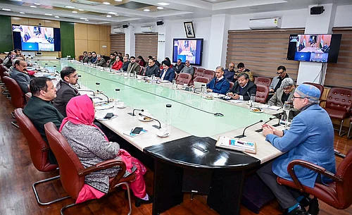 (@CM_JnK X ANI Photo)
Source: IMAGO / ANI News : Jammu and Kashmir Chief Minister Omar Abdullah holds pre-Budget consultations with MLAs from Jammu and Samba Jammu