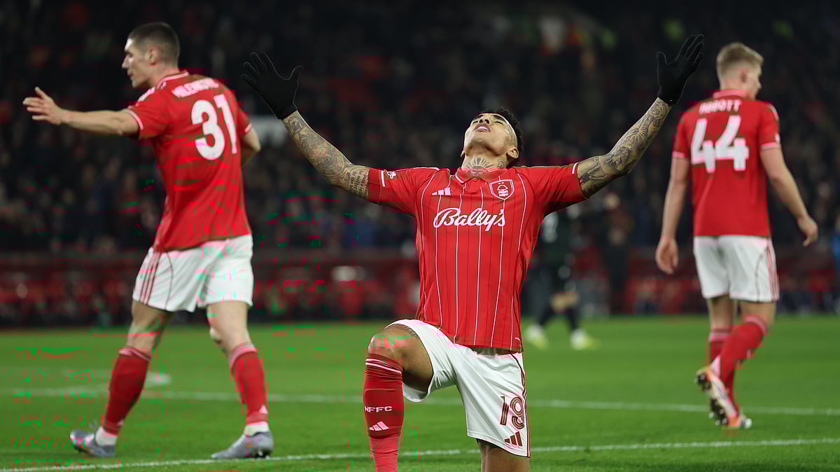 (AP Photo/Morgan Harlow) : Nottingham Forest's Igor Jesus, centre, celebrates after he scores his side's second goal during the Europa League opening phase soccer match between Nottingham Forest and Ferencvaros in Nottingham, England, Thursday, Jan. 29, 2026.