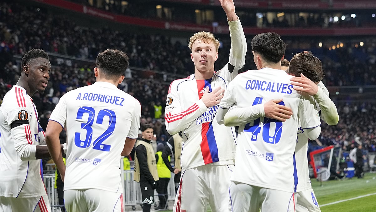 | Photo: AP/Laurent Cipriani : Lyon's Adam Karabec, centre, celebrates with teammates after scoring his side's third goal during the Europa League soccer match between Lyon and PAOK in Lyon, France, Thursday, Jan. 29, 2026.