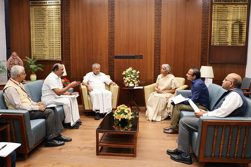 IMAGO : Kerala Chief Minister Pinarayi Vijayan calls on Union Minister of Finance Nirmala Sitharaman, in New Delhi. State–Union financial relations have always been politically fraught, rooted in a long-standing resistance to the Union government’s centralising tendencies.