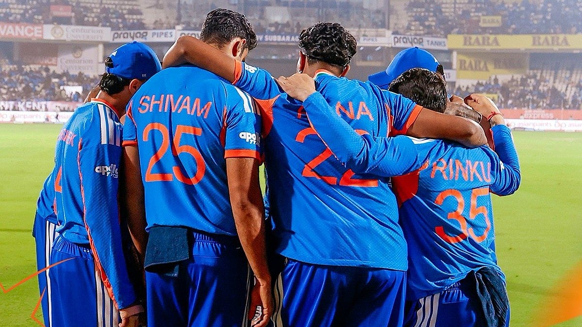 BCCI/X : Indian cricketers in team huddle during IND vs NZ T20I series. 