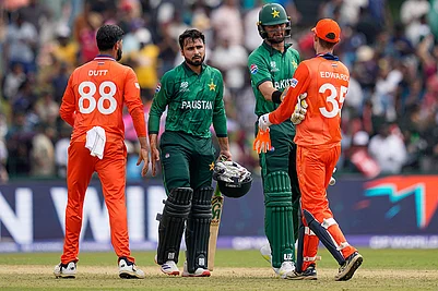 | Photo: AP/Sara Nevis : Netherlands captain Scott Edwards, right, congratulates Pakistans Shaheen Shah Afridi after Pakistan won their T20 World Cup cricket match against Netherlands in Colombo, Sri Lanka.