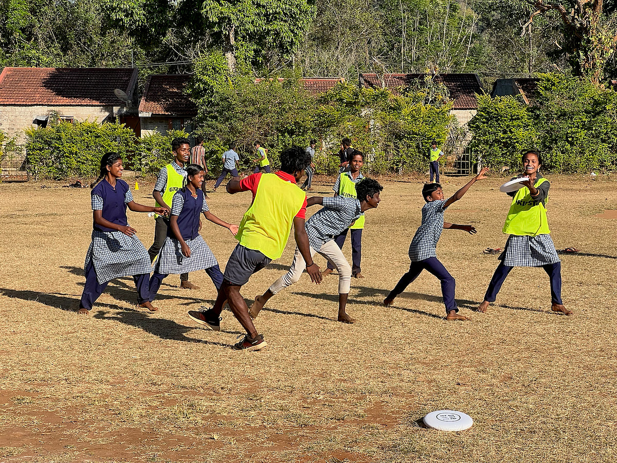 Ultimate Frisbee At One-All
