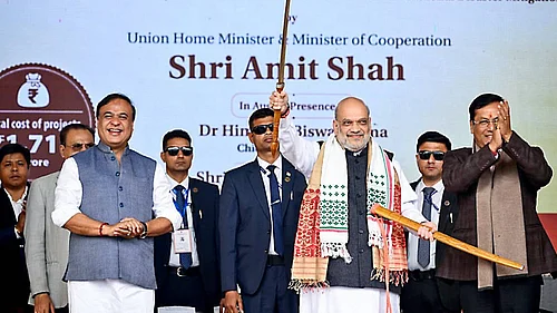 Source: IMAGO / ANI News : Union Home Minister Amit Shah, Assam Chief Minister Himanta Biswa Sarma and Union Minister Sarbananda Sonowal during a public rally after laying foundation stone for many development projects Dibrugarh, Jan 30.