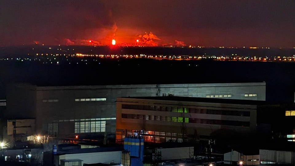 X : The governor added that the attack caused damage to an apartment in a residential building, and drone debris also fell on the territory of a kindergarten. 