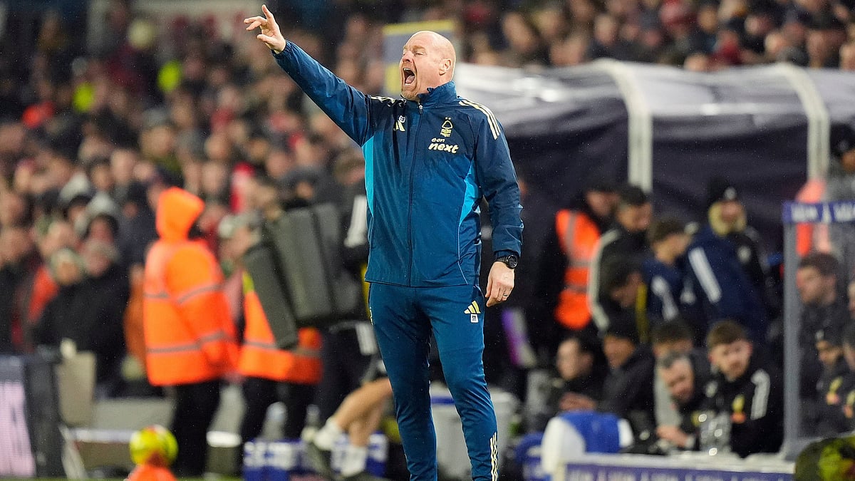 | Photo: AP/Danny Lawson : Nottingham Forest manager Sean Dyche directs his team during the English Premier League soccer match between Leeds United and Nottingham Forest in Leeds, England, Friday Feb. 6, 2026.
