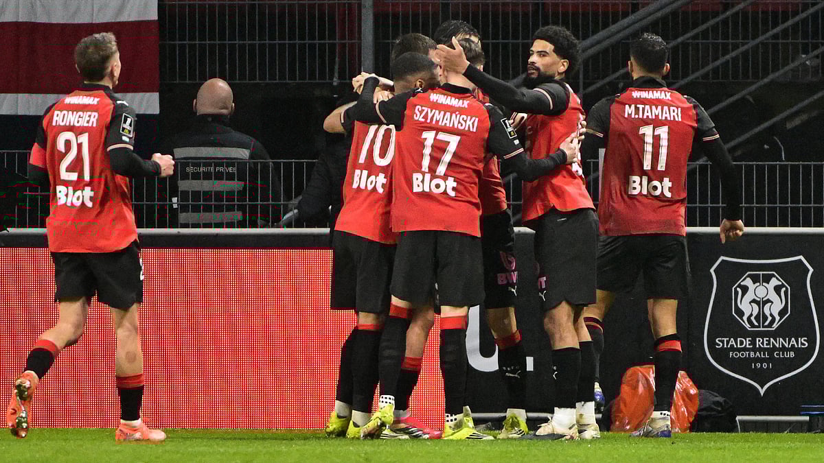 Rennes celebrate their goal against PSG