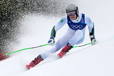 | Photo: AP/John Locher : Brazils Lucas Pinheiro Braathen speeds down the course, during an alpine ski, mens giant slalom race, at the 2026 Winter Olympics, in Bormio, Italy.
