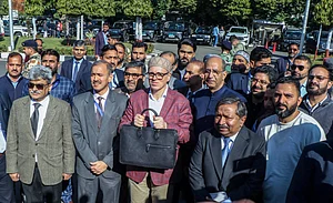 IMAGO / ANI News : Jammu and Kashmir Chief Minister Omar Abdullah arrives at the Jammu and Kashmir Assembly for the state budget session, in Jammu on Friday.