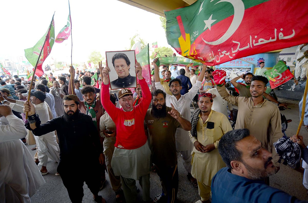 SHUTTERSTOCK : 
Leaders and members of Tehreek-e-Insaf (PTI) are holding protest rally for release of PTI Founder Imran Khan and his wife Bushra Bibi, on August 5, 2025 in Karachi.
