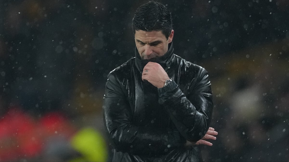 | Photo: AP/Dave Shopland : Arsenal's manager Mikel Arteta reacts during the Premier League soccer match between Wolverhampton Wanderers and Arsenal in Wolverhampton, England, Wednesday, Feb. 18, 2026. 