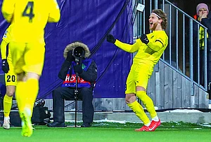 | Photo: Mats Torbergsen/NTB Scanpix via AP : Bodø/Glimt's Kasper Høgh celebrates after scoring against Inter Milan during a Champions League soccer match in Bodo, Norway.