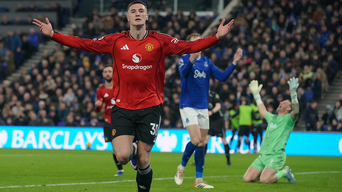 | Photo: AP/Ian Hodgson : Manchester United's Benjamin Sesko celebrates after scoring during the Premier League soccer match between Manchester United and Everton in Liverpool, England, Monday, Feb. 23, 2026.