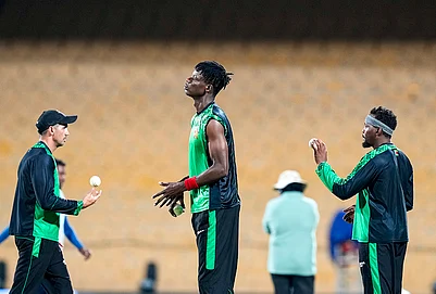 | Photo: PTI/R Senthilkumar : Zimbabwes Blessing Muzarabani, centre, during a training session ahead of the ICC Mens T20 World Cup 2026 cricket match between India and Zimbabwe, at MA Chidambaram Stadium, in Chennai.