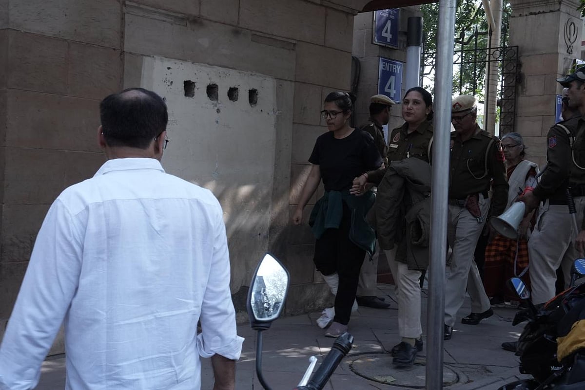 Tribhuvan Tiwari : Students  from JNU who were arrested for protesting, were produced in Patiala House court by Delhi Police personnel