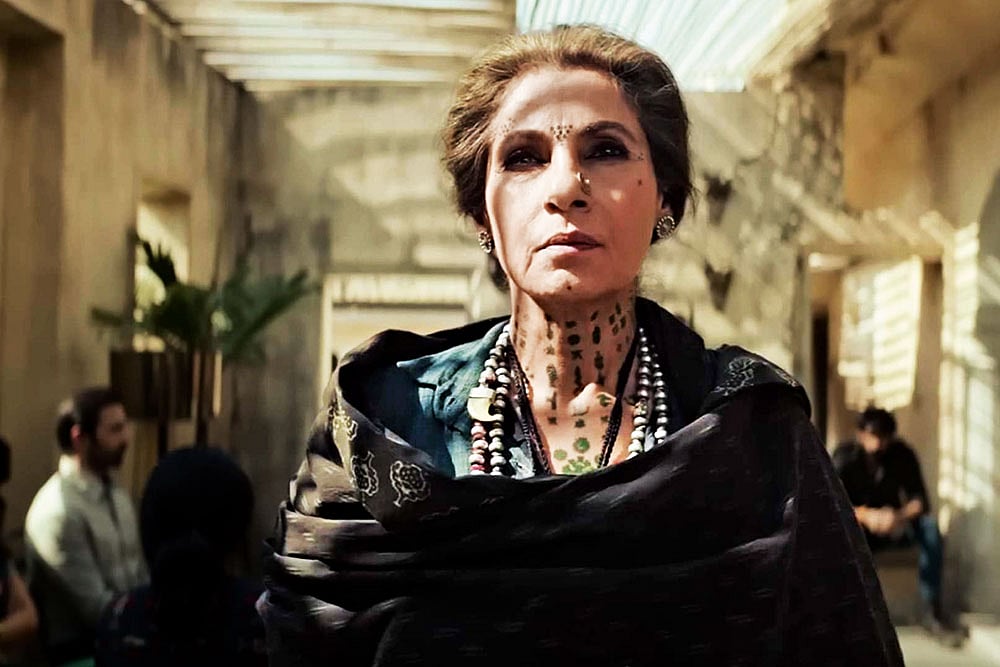 Complex Characters: Saas, Bahu Aur Flamingo (2023)