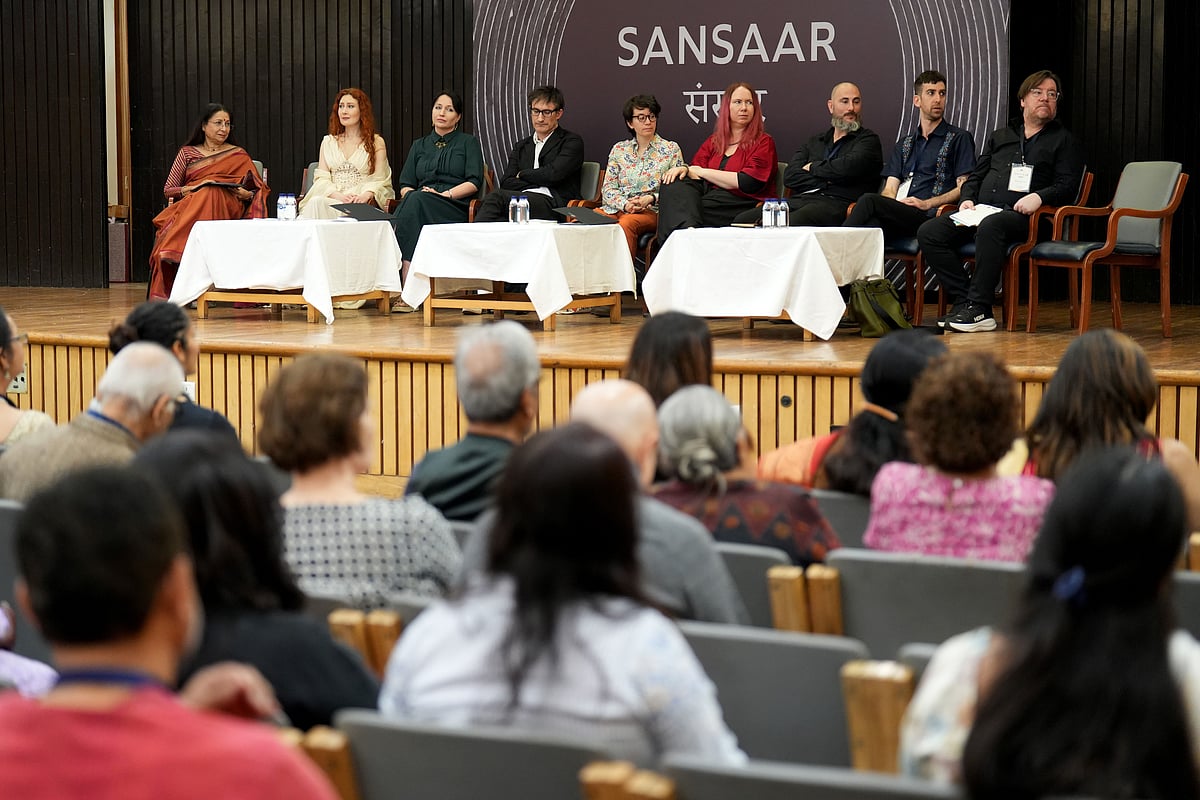 SURESH K PANDEY : Eight poets representing different nationalities were present on the inaugural day of Sansaar at IIC, New Delhi