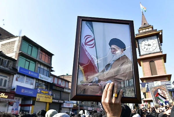 China Condemns Killing of Khamenei, Calls US-Israel Strikes ‘Grave Violation’