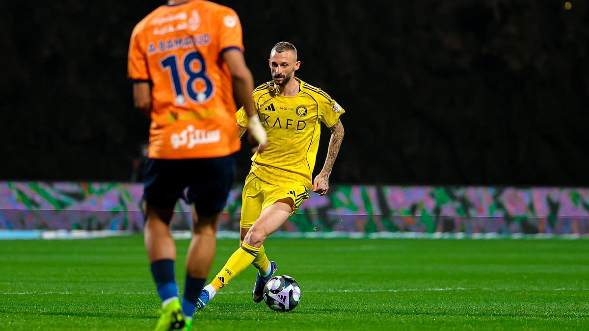  | Photo: X/AlNassrFC_EN : Al-Nassr' Marcelo Brozovic in action during the Saudi Pro League match against Al-Fahya on March 1, 2026.