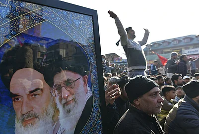 | Photo: Yasir Iqbal/Outlook : People protest against the alleged killing of Iranian Supreme Leader Ayatollah Ali Khamenei in a reported US-Israel strike, in Srinagar