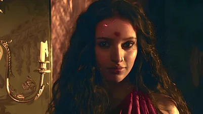 IMDB : Cycles of Violence: Still from Bulbbul