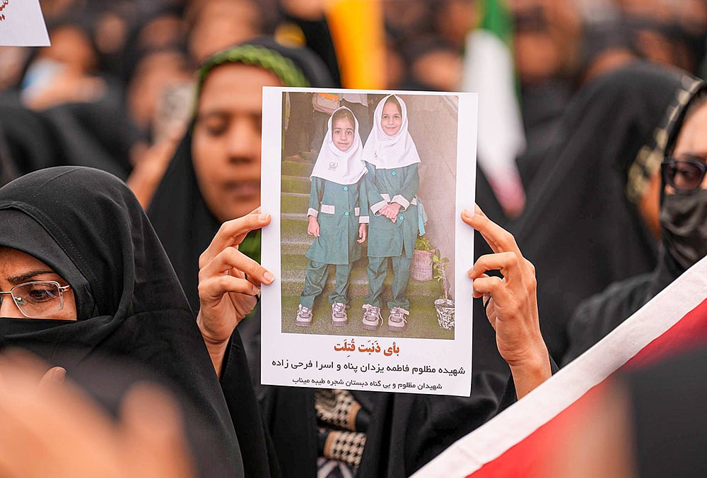 | Photo: IMAGO/Stringer : Funeral held for children who lost their lives in US-Israeli attack on Iranian Primary School MINAB, IRAN.