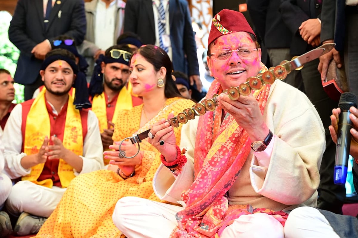 Uttarakhand CM Dhami celebrating Holi