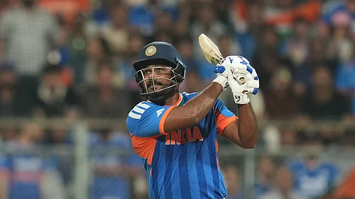 (AP Photo/Rafiq Maqbool) : Indias Sanju Samson bats during the T20 World Cup cricket semi-final match between India and England in Mumbai, India, Thursday, March 5, 2026.