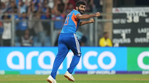 | Photo: AP/Rafiq Maqbool : Indias Jasprit Bumrah celebrates the dismissal of Englands captain Harry Brook during the T20 World Cup cricket semi-final match between India and England in Mumbai, India, Thursday, March 5, 2026.