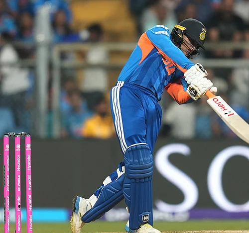 (AP Photo/Rafiq Maqbool) : Indias Abhishek Sharma plays a shot during the T20 World Cup cricket semi-final match between India and England in Mumbai, India, Thursday, March 5, 2026.