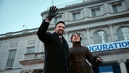 Photo: AP/Andres Kudacki : Explosive Devices Thrown During Anti-Muslim Protest Outside NYC Mayor Zohran Mamdani’s Residence