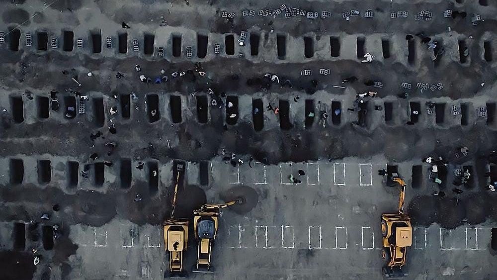 Source: IMAGO/ZUMA Press Wire : Iran holds a funeral ceremony for students and staff members of the Shajareh Tayyebeh girls elementary school who were killed in a strike on the school in Minab, Hormozgan, southern Iran.