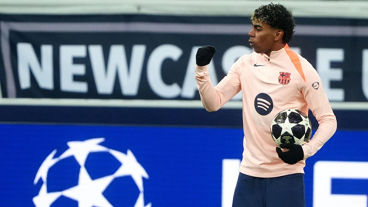 | Photo: AP/Owen Humphreys : Barcelona's Lamine Yamal gestures during a training session in Newcastle upon Tyne, England, Monday March 9, 2026. 
