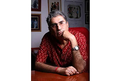 | Photo: Narendra Bisht : Vinod Mehta, Editor-in-Chief of Outlook Group, at his office on Sept. 28, 2013.