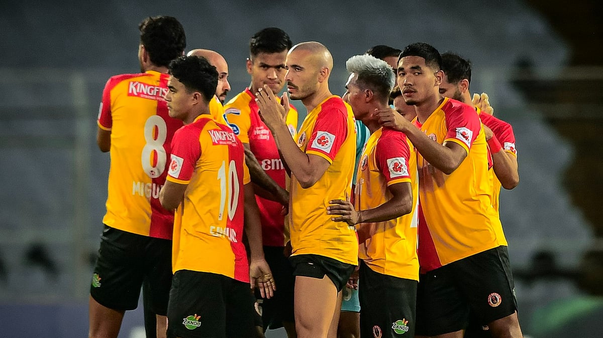 eastbengal_fc/X : East Bengal footballers in action against FC Goa in ISL 2025-26. 