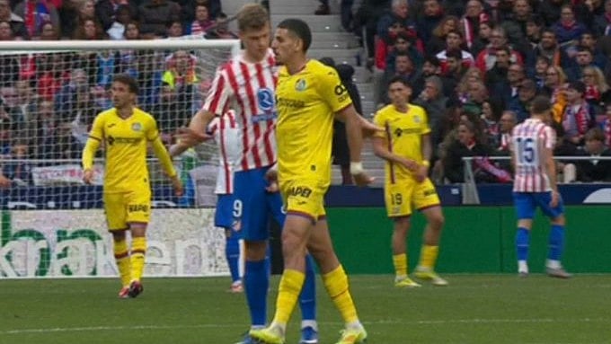 | Photo: Screenshot/X : Getafe's Abdel Abqar and Atletico Madrid's Alexander Sorloth during their La Liga match on March 14, 2026.
