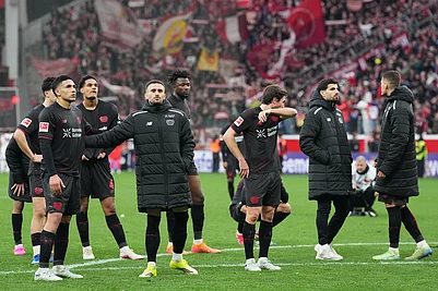 | Photo: AP/Martin Meissner : Leverkusen players react after the draw against Bayern Munich in a German Bundesliga soccer match, Leverkusen, Germany.