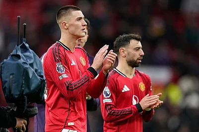 | Photo: AP/Dave Thompson : Manchester Uniteds Benjamin Sesko, left, and Bruno Fernandes walk off the pitch after during the Premier League soccer match between Manchester United and Aston Villa in Manchester, England.