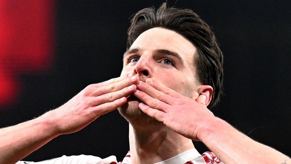 ChampionsLeague/X : Declan Rice celebrating after scoring against Bayer Leverkusen in UEFA Champions League 2025-26 round of 16. 