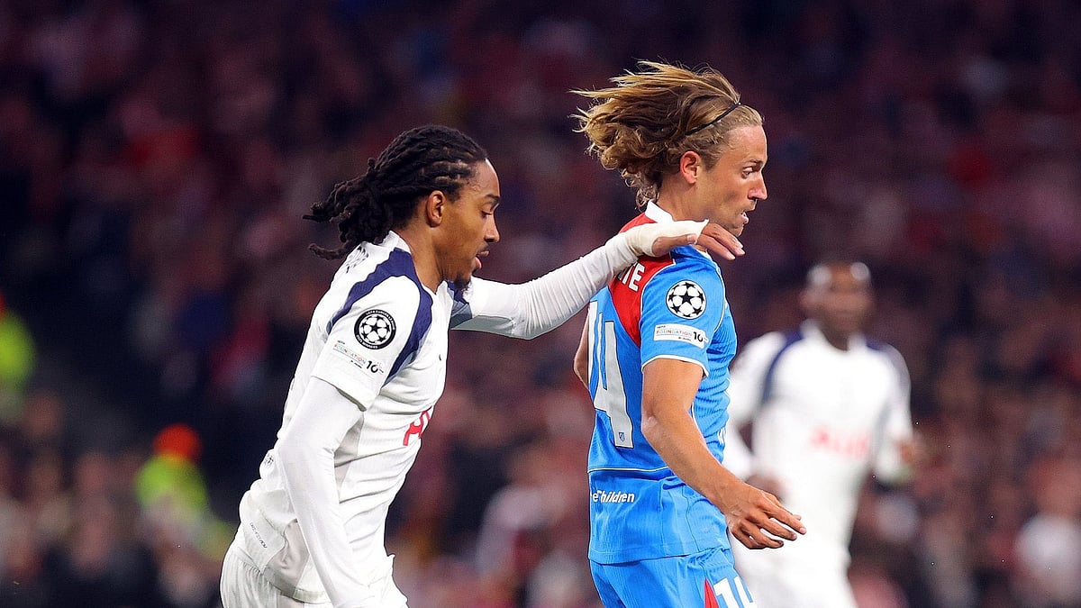 atletienglish/X : Atletico Madrid and Tottenham Hotspur players in action during UEFA Champions League 2025-26 round of 16 match. 