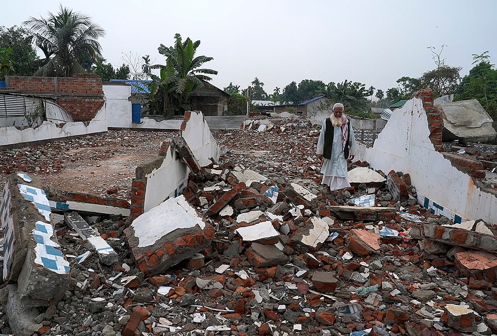 | Photo: Suresh K Pandey : Bilayat Hussain, 55, Moilapather