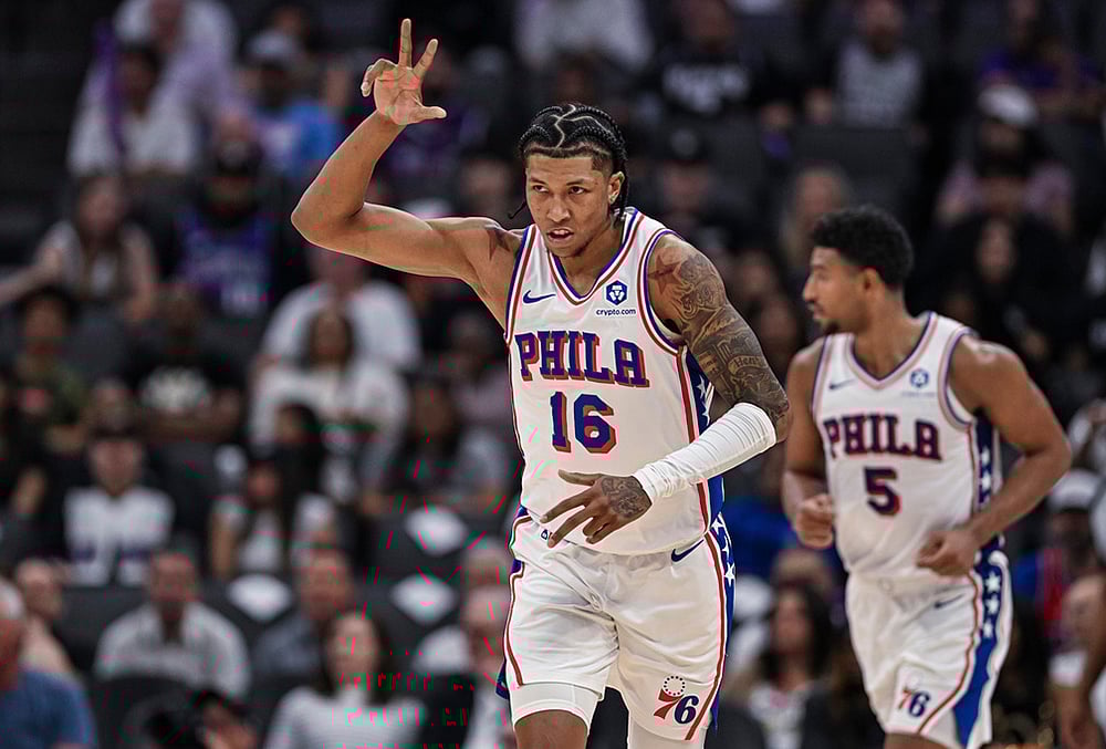 | Photo: AP/Justine Willard : Philadelphia 76ers forward Marjon Beauchamp (16) reacts after a three-point basket during the second half of an NBA basketball game against the Sacramento Kings in Sacramento, California. 