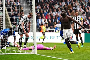 | Photo: Owen Humphreys/PA via AP : Sunderland's Brian Brobbey celebrates after scoring their side's second goal of the game during the Premier League match between Newcastle and Sunderland outside St James' Park, Newcastle upon Tyne, England.